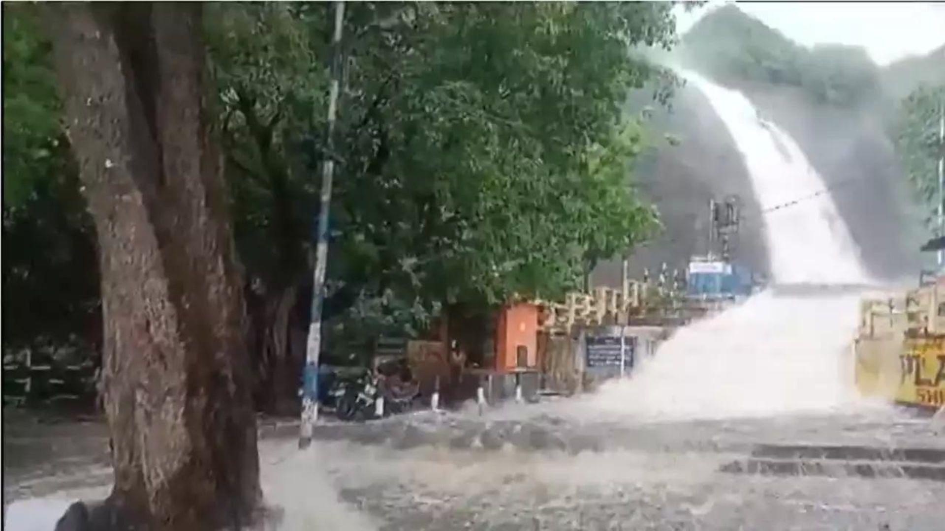 Watch: Flash Floods Reported In TN’s Tenkasi
