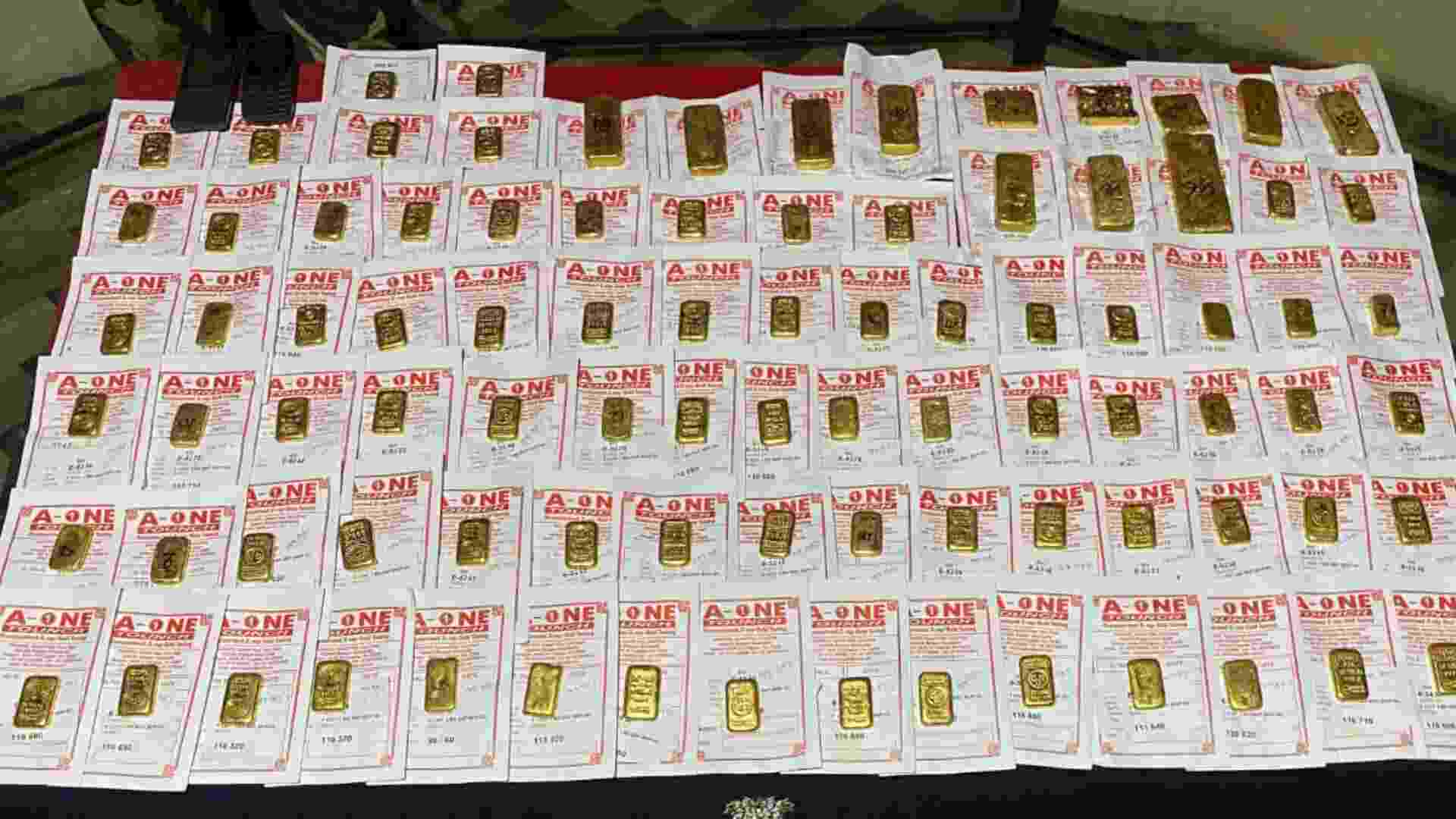 WB: BSF Seizes 89 Gold Biscuits Worth Rs 12 Crore At India-Bangladesh Border, Smuggler Arrested