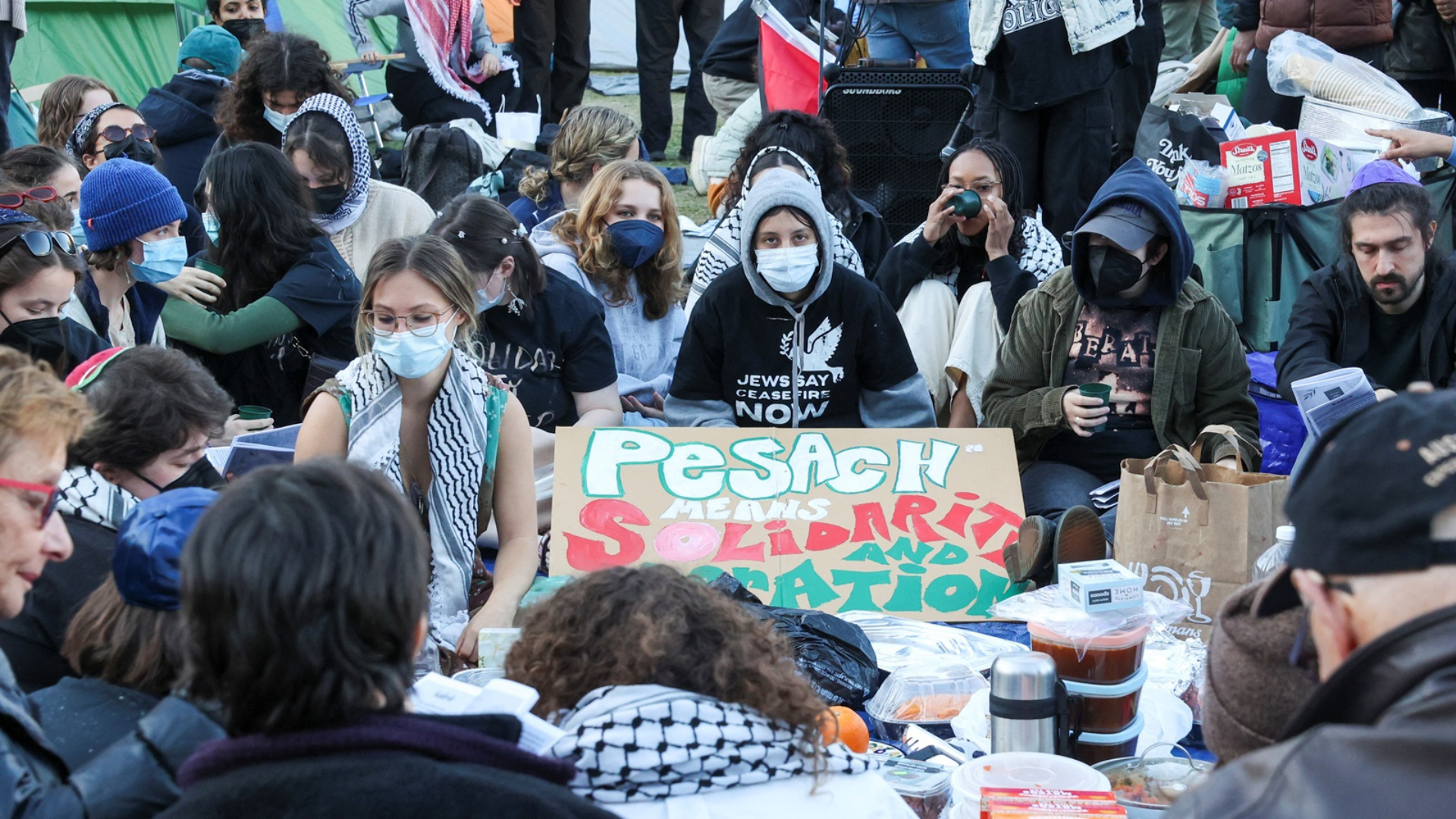 Mass Arrests at US Campuses Amidst Pro-Palestinian Protests
