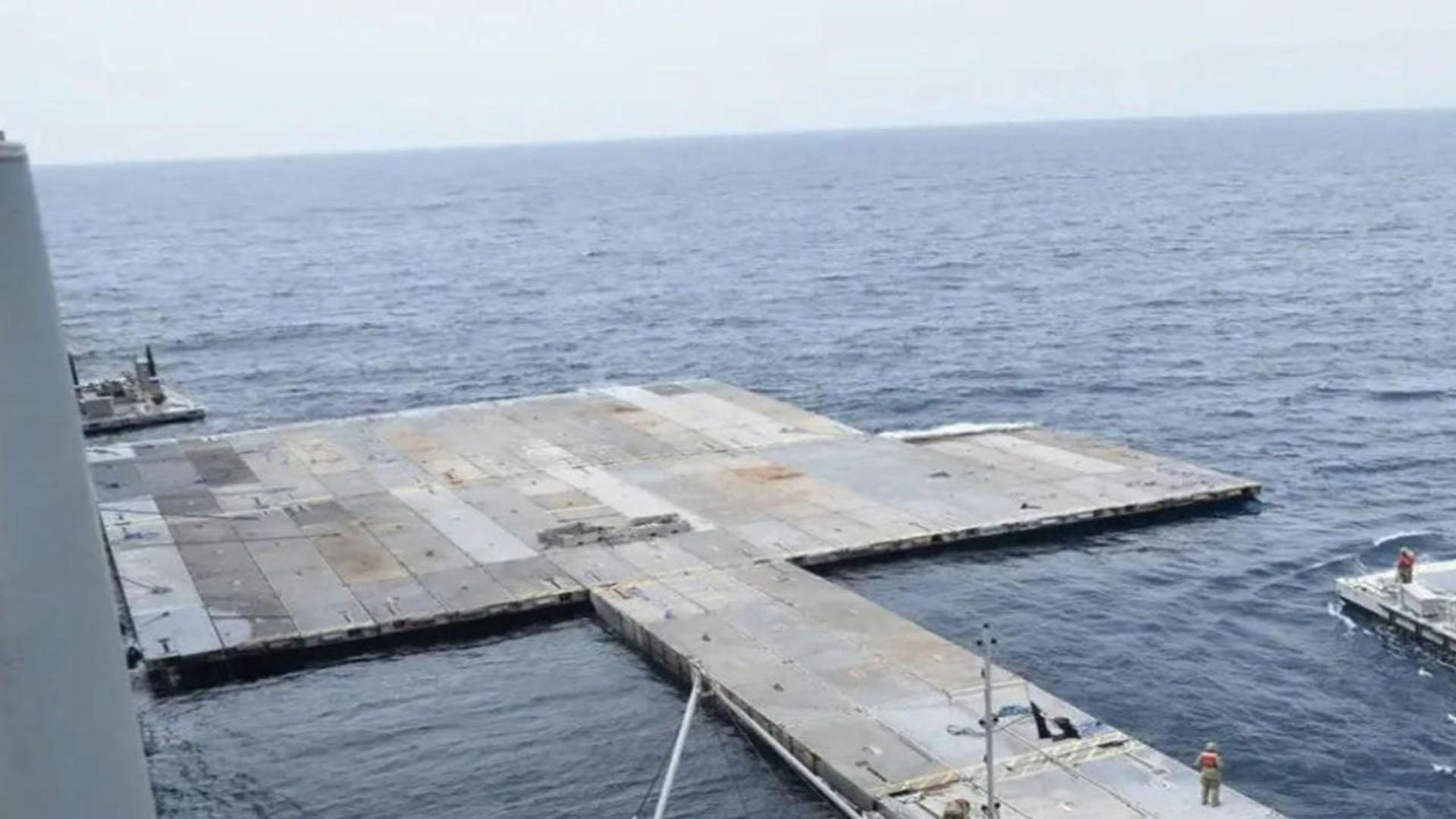 US Gaza Aid Stopped: Pier Disaster at Sea