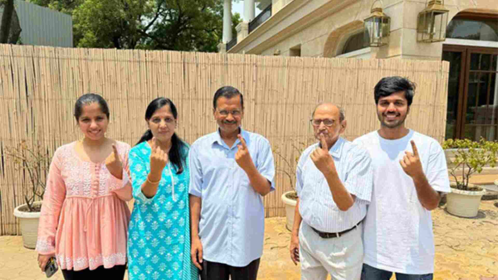 LS Polls 2024: Delhi CM Arvind Kejriwal Casts Vote With Family Members