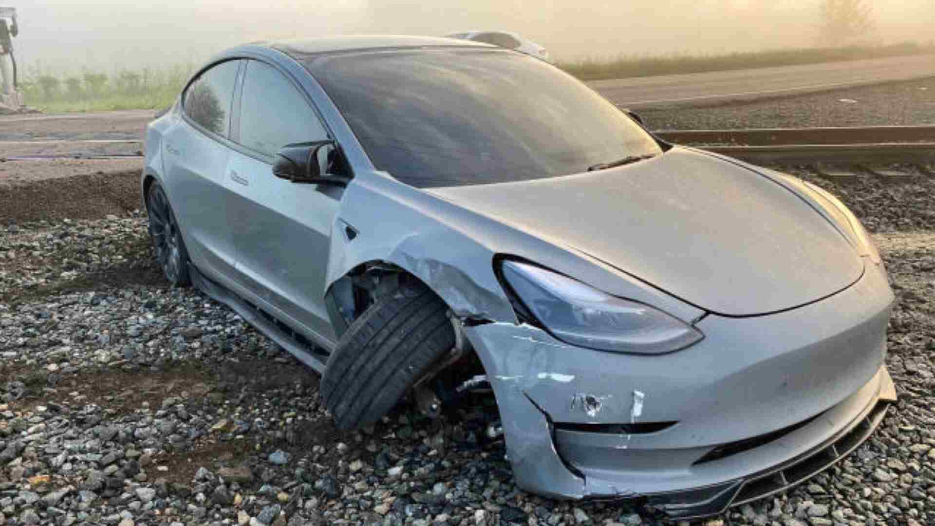 Tesla Owner Alleges Self-Driving Mode Steered Him To Train Tracks, Twice