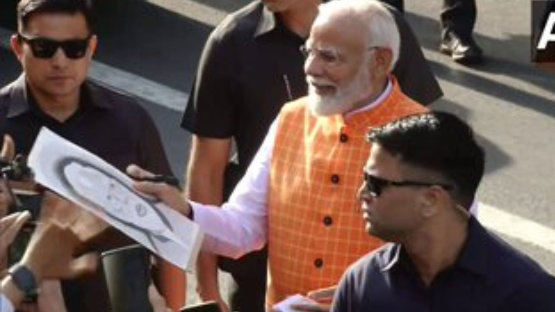 A Dream Come True’: Young Artist Recounts Gifting Portrait to PM Modi on Voting Day