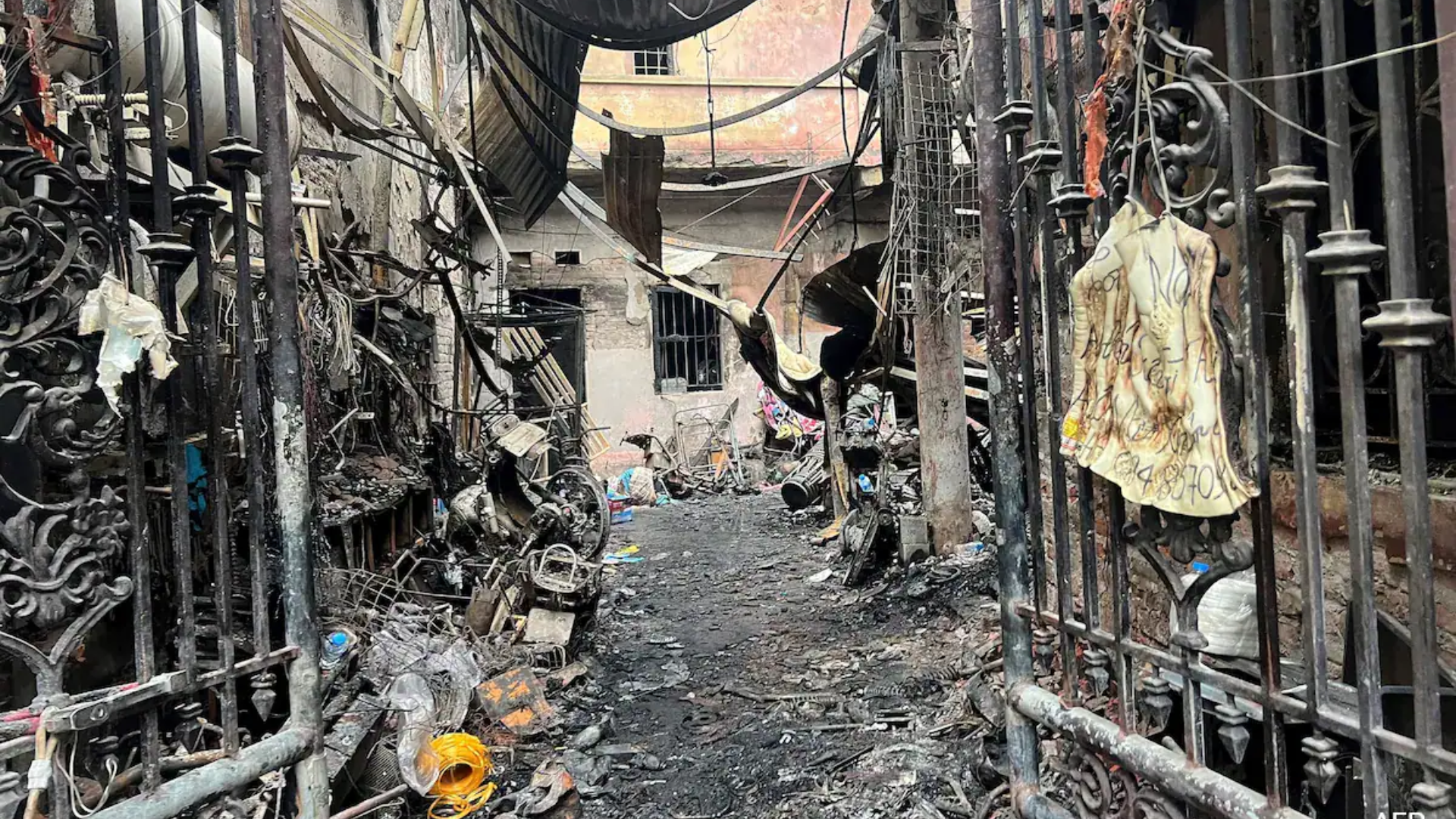 Vietnam: Hanoi Apartment Fire Claims 14 Lives; Investigation Underway