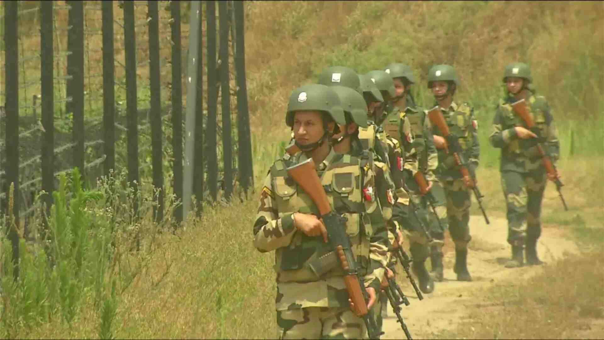 Women BSF Personnel Brave at 45°C Heat and Snakes To Secure Indo-Pak Border