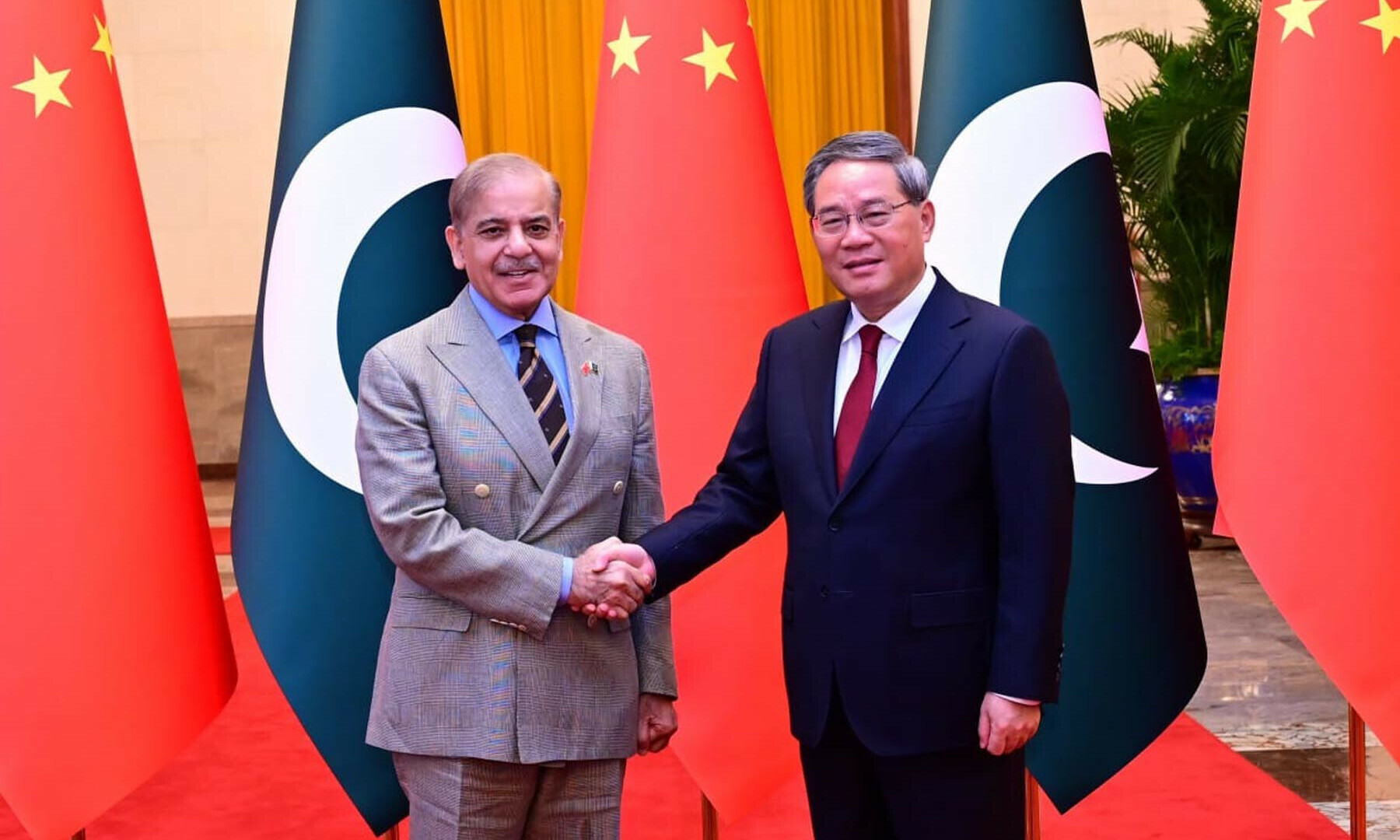 China & Pakistan Commit to Protect CPEC from 'Detractors and Adversaries'