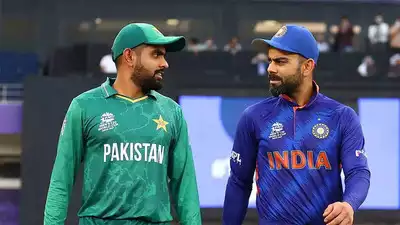 IND vs SA, T20 World Cup 2024: Virat Kohli Equals Babar Azam’s Massive Record After a Crucial Fifty