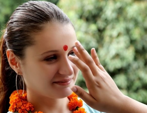 Religious, Scientific and Astrological Importance of Tilak
