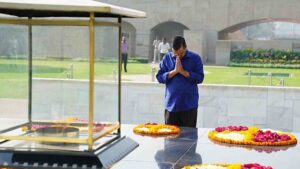 Watch: Delhi CM Kejriwal Pays Homage To Mahatma Gandhi At Raj Ghat Before His Tihar Jail Arrival