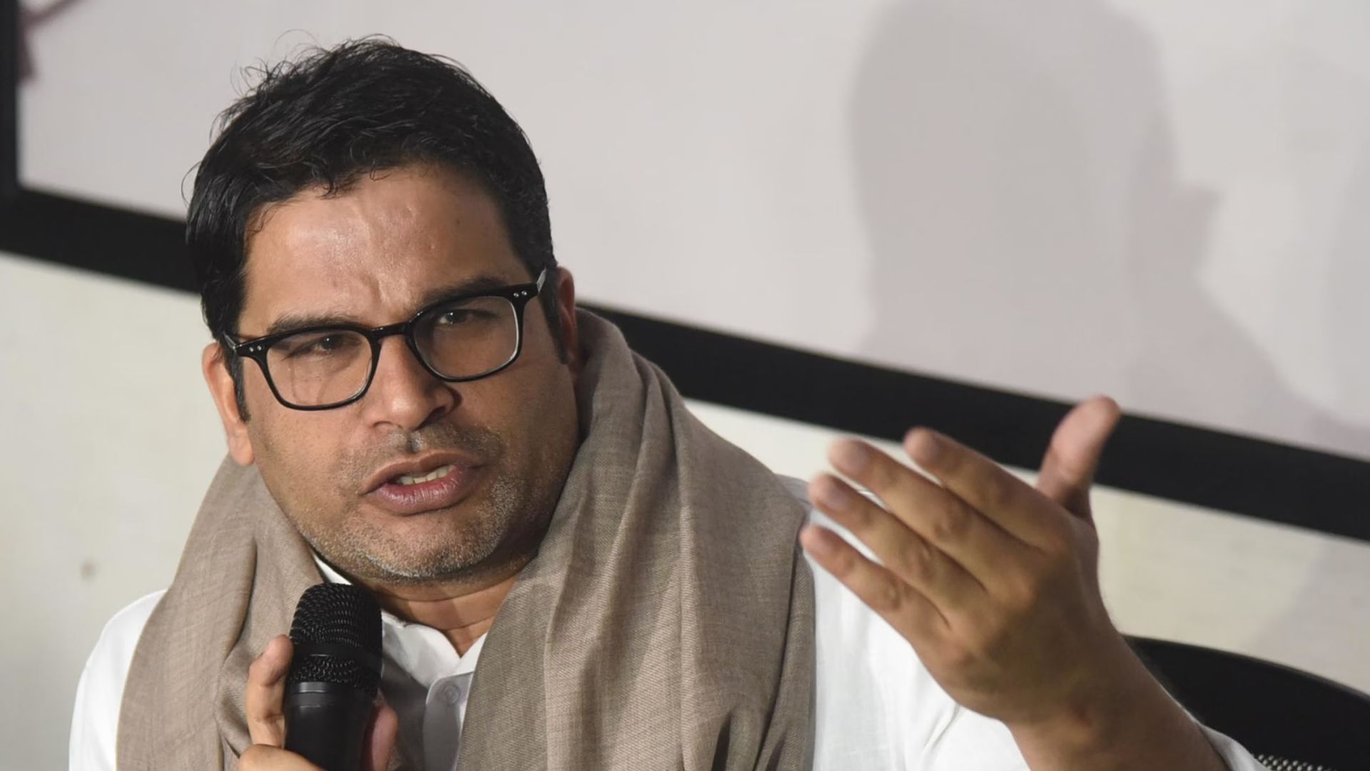 Prashant Kishor Criticizes “Fake Journalists And Loudmouth Politicians” After Exit Poll Results