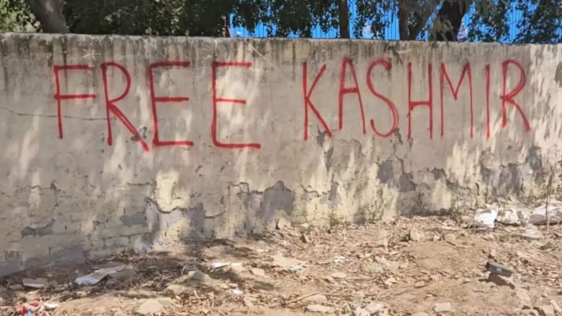 'Free Kashmir' Written In DDA Park Wall