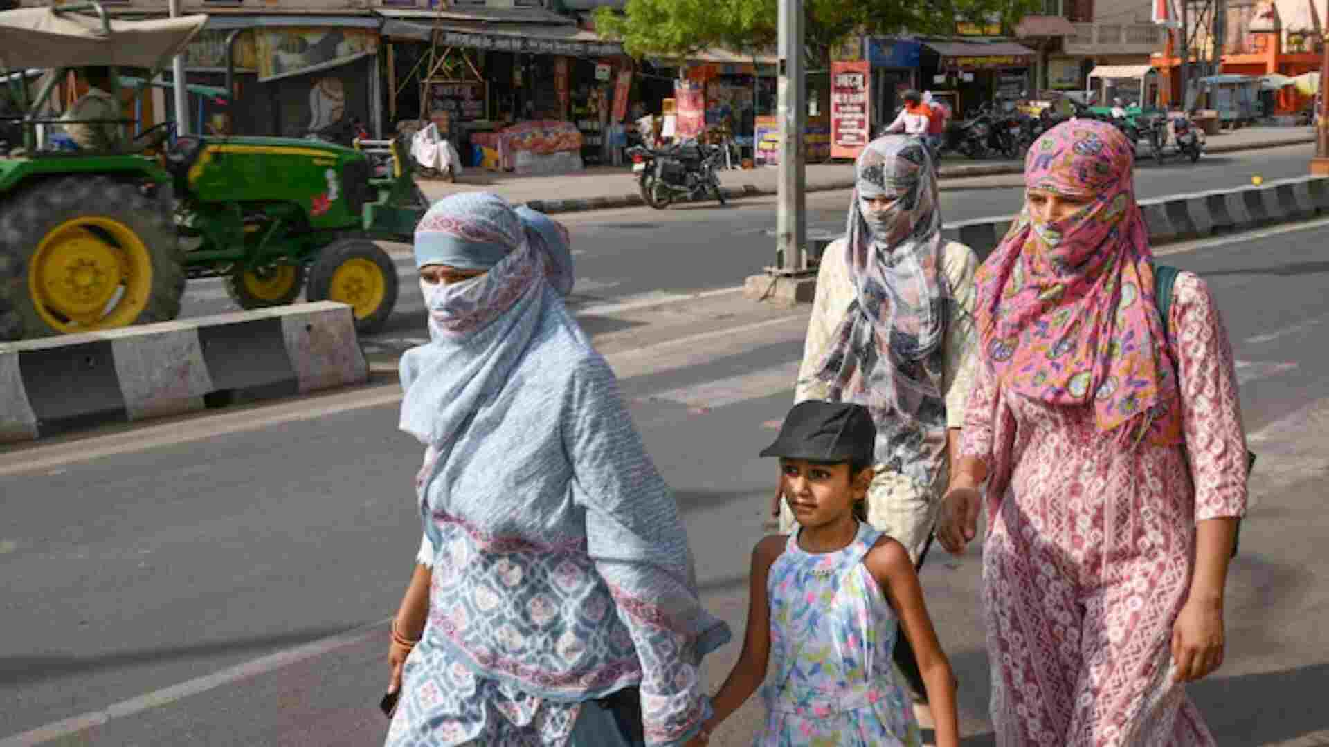 Heatwave In Delhi: Majority Of Heatstroke Deaths Are Men Over 40, Hospitals Report