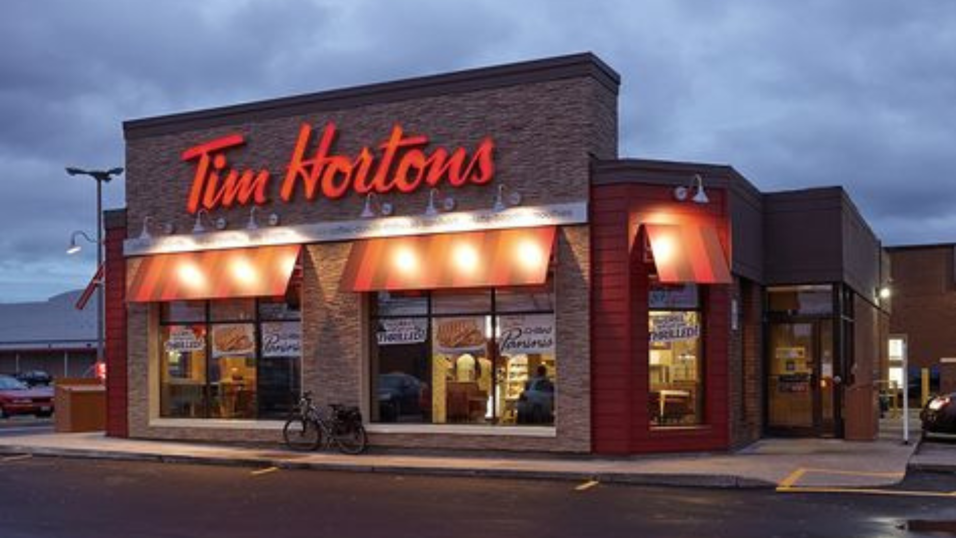 Indian, Foreign Students In Queue Outside Tim Hortons For Job In Canada: Watch Viral Video