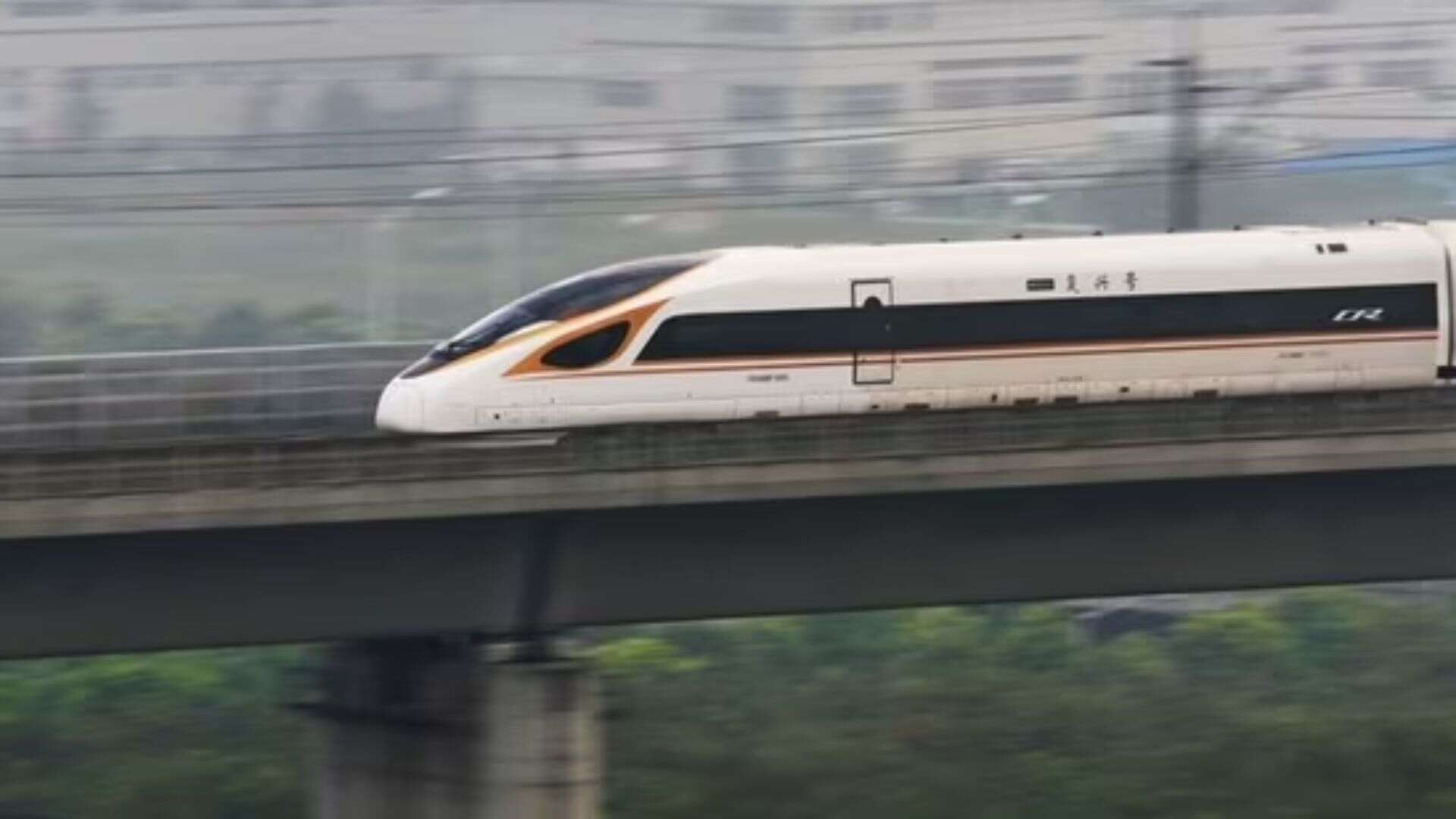 New Speed Sleeper Trains To Be Launched, Cuts Beijing-Hong Kong Travel Time In Half