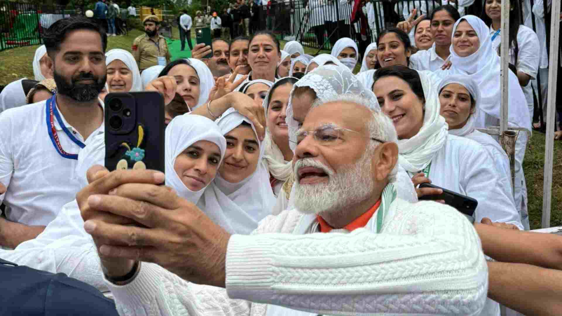 PM Modi Posts Selfie With Kashmiri Women After Leading Yoga Session In Srinagar