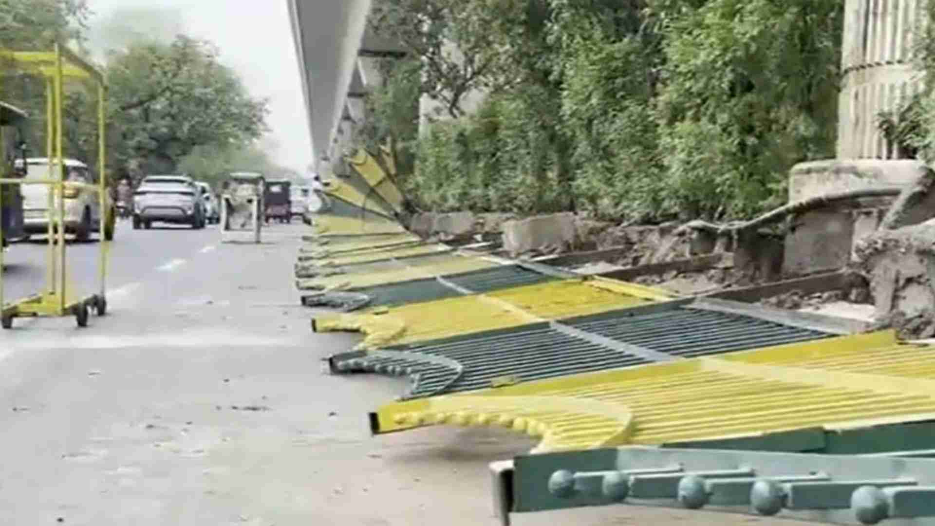 UP: Railings Along Road Divider Collapsed Following Rain In Noida Sector 18