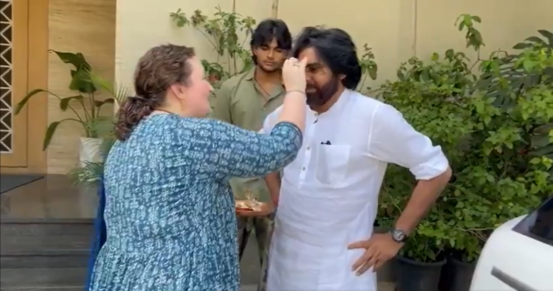 Pawan Kalyan Embellished with Hindu Rituals by Anna Lezhneva on His New Role