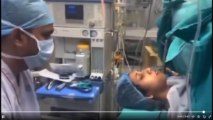 Women Sings Krishna Bhajan During Delivery | Video Goes Viral