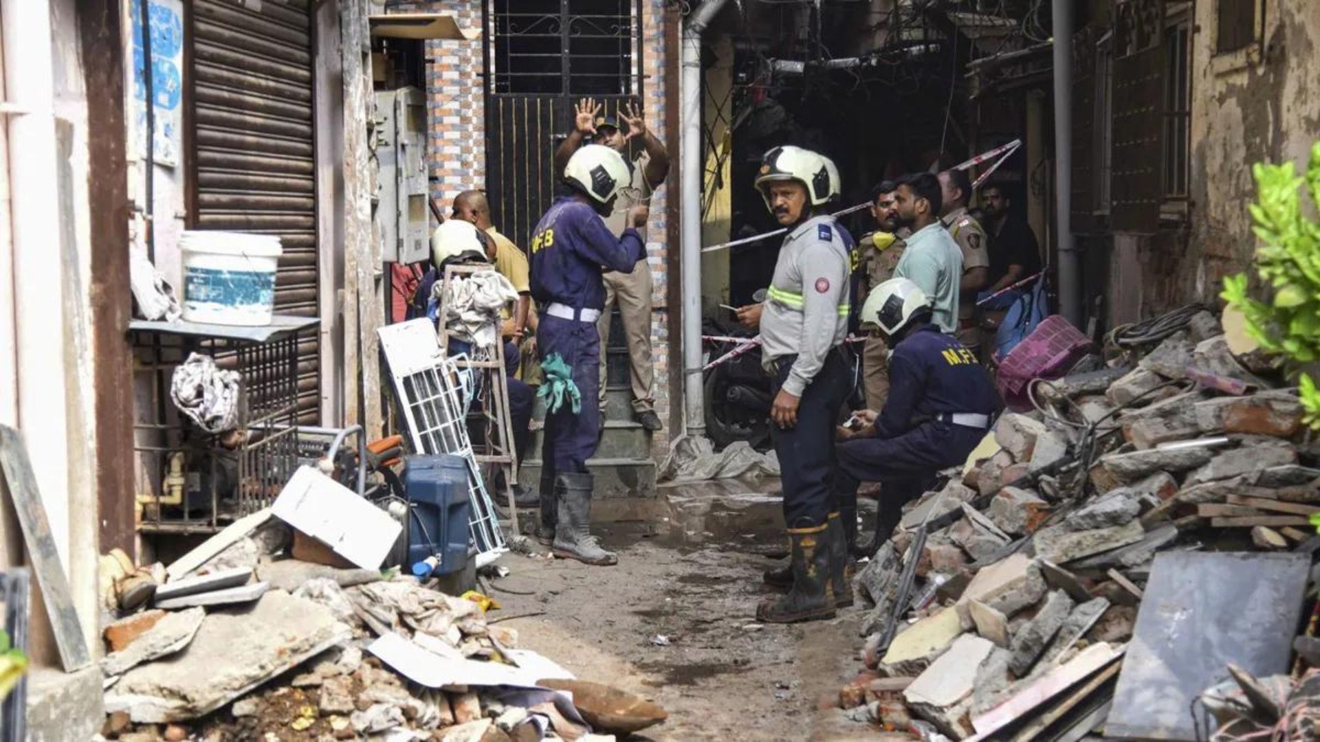 Blast in Chembur: 10 Injured in LPG Cylinder Explosion in Mumbai