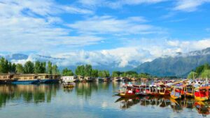 Kashmir Valley Welcomes Surge in Tourists Arrival in First Half of 2024