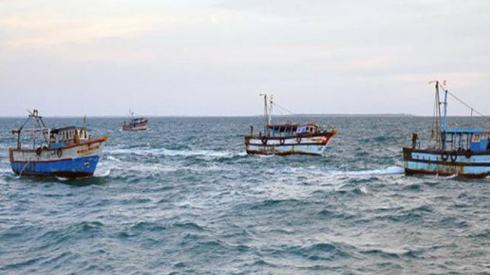 Sri Lankan Navy Apprehends 22 Tamil Nadu Fishermen Near Neduntheevu