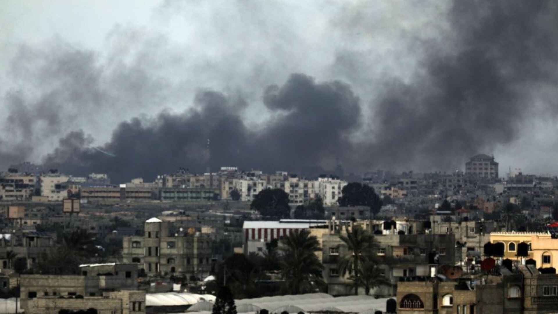 Israeli Military Targets Numerous Terror Sites in Gaza Strip