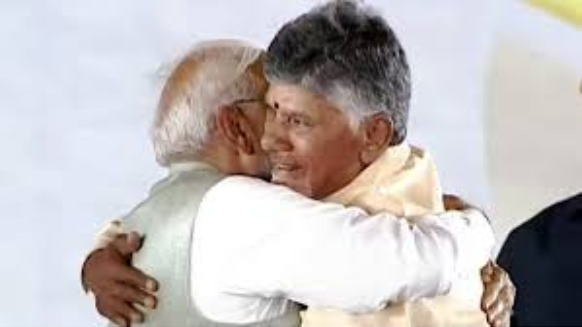 Watch: CM Naidu, PM Modi Embrace After Oath Ceremony: A Symbol of Political Amity and Collaboration