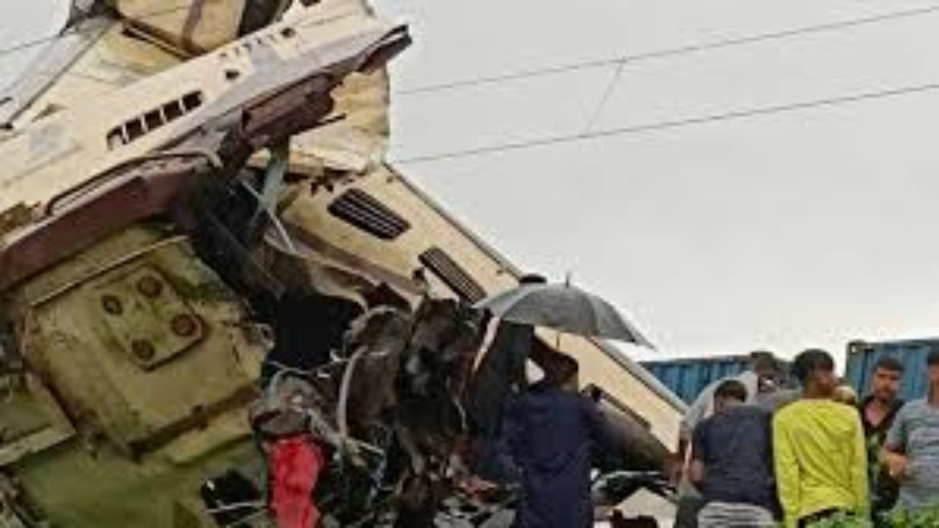 Kanchanjunga Express Accident: Toll Rises To 8; Union Railway Minister Ashwini Vaishnaw Announces Rs 10 Lakh Ex-Gratia For Kin Of Deceased