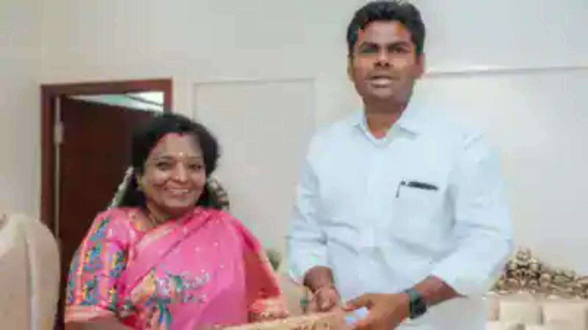 Annamalai, Tamilisai Pose Together For Photo After She Clears Air On Viral Amit Shah Video