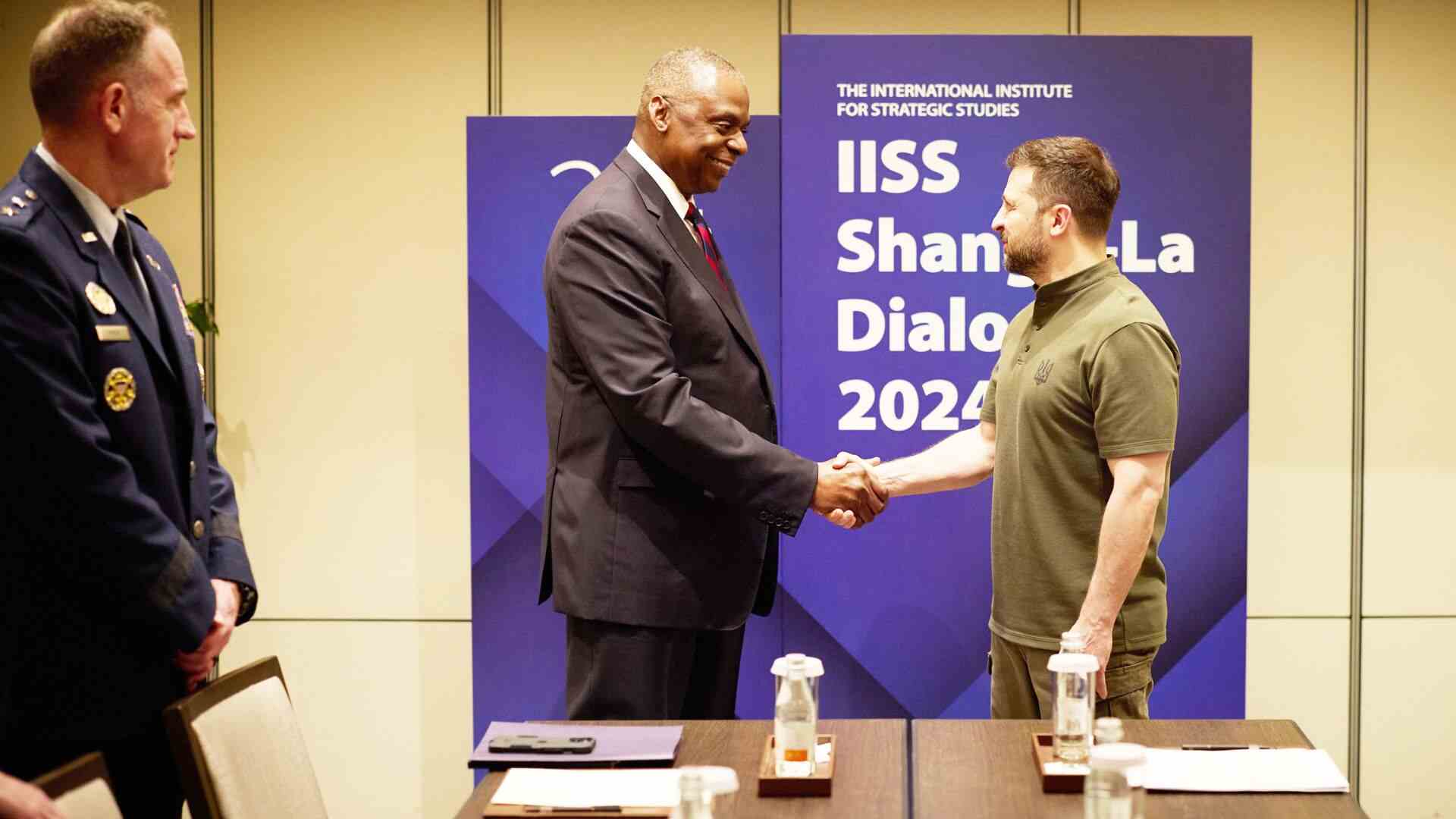 Zelenskyy Meets US Defense Secretary At Shangri La Dialogue, Singapore