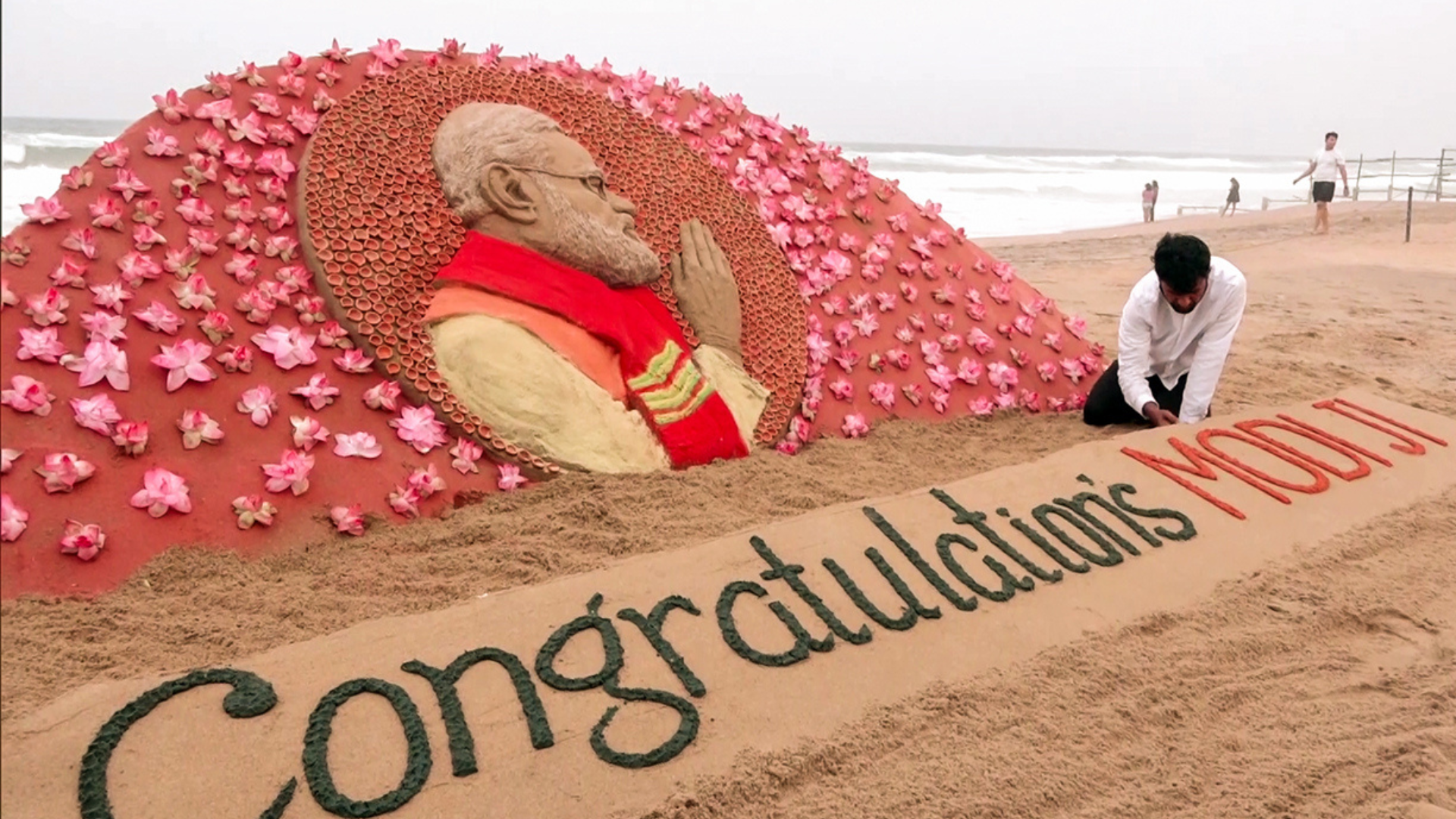 Sudarsan Pattnaik Crafts Sand Sculpture Of Narendra Modi At Puri Beach Ahead Of Swearing-in Ceremony