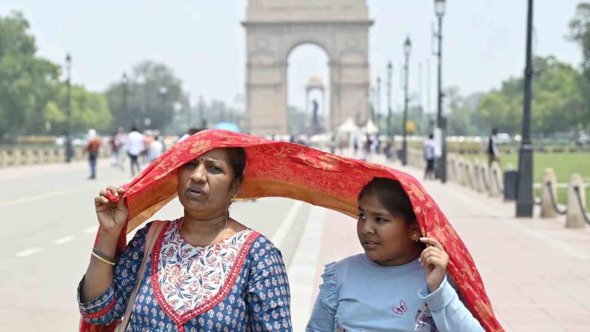 Delhi’s Nigam Bodh Ghat: Heatwave Or Pandemic Peak, Which Saw More Cremations?