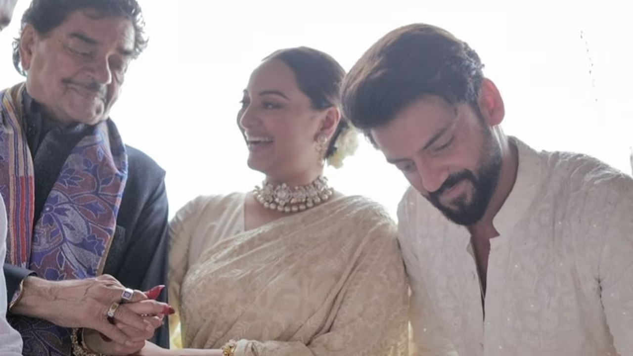 Watch: Sonakshi Sinha And Zaheer Iqbal's 'PERFECT' Wedding Video, Siddharth's 'Khamosh' Cracks Up Shatrughan!