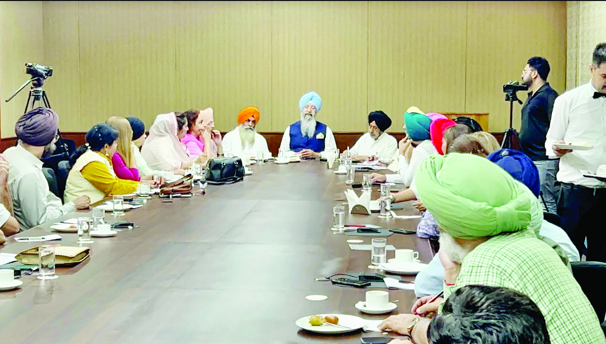 Chairman, National Minority Commission, Holds Meeting to Discuss Community Issues