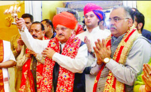 Nadda visits Raghunath Mandir in Jammu