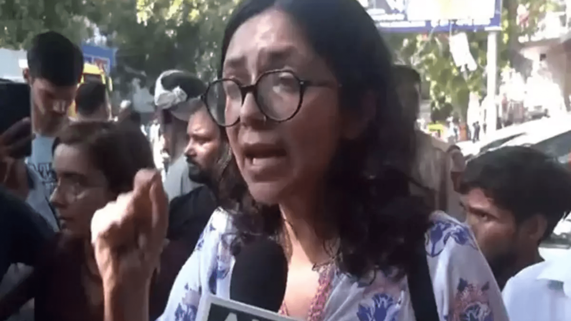 AAP MP Swati Maliwal Visits Families of Deceased Delhi Civil Aspirants at RML Hospital