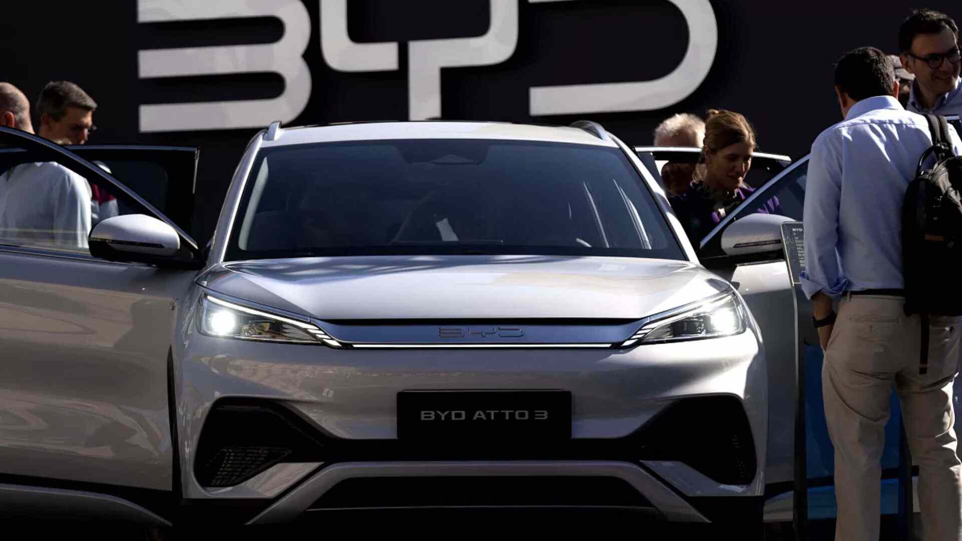 China’s BYD Set To Overtake Tesla in BEV Sales Amid Global Market Shifts