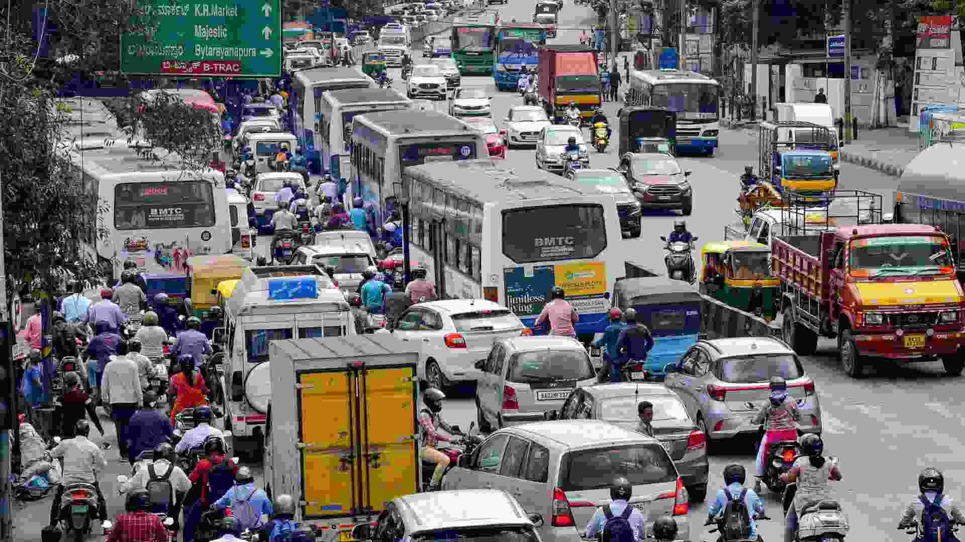 Bengaluru: Google Maps Shows Walking 6 Km Faster Than Driving