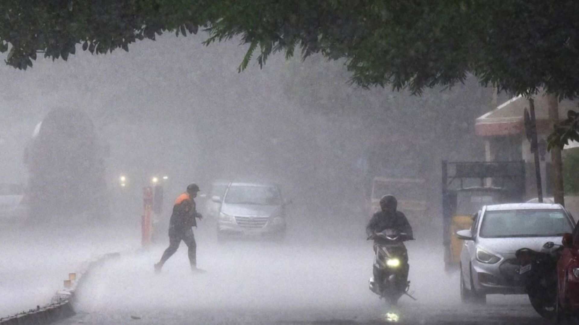 IMD Issues Red Alert For This State, Delhi Likely To Witness Heavy Rain