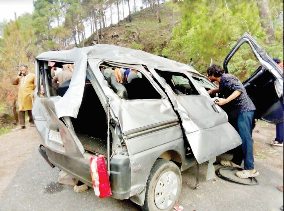 Five Dead, Seven Injured in Two Separate Road Accidents in J&K