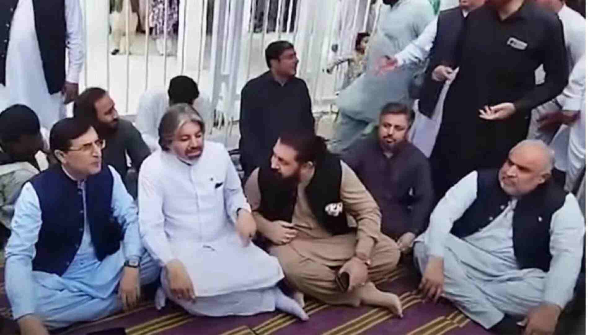 Pakistan: PTI Launches Hunger Strike Demanding Release Of Imran Khan