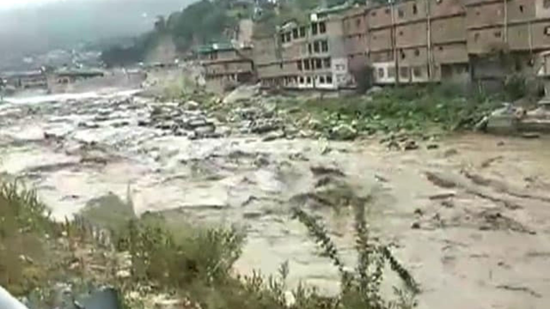 Flash Flood Closes Manali-Leh Highway In Himachal’s Kullu After Cloudburst