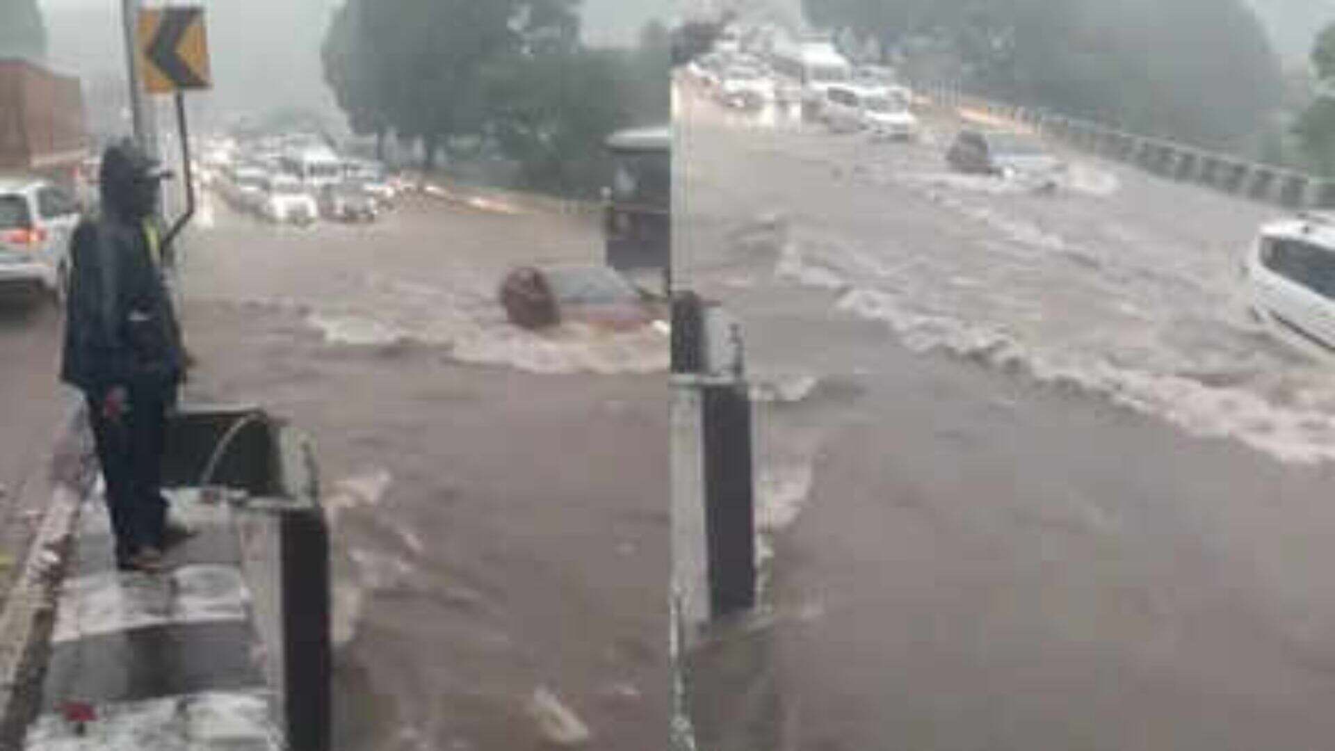 Vehicles ‘Swim’ Through Waterlogged Pune-Mumbai Expressway | Watch