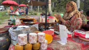 Women of Doodhpathri: From Kitchens to Tourist Hotspots with Makai Chot and Noon Chai