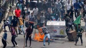 Bangladesh Student Group Halts Protests Amid Rising Death Toll