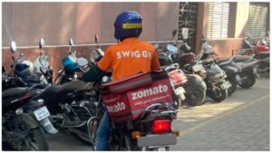 Viral Post Claims Swiggy Charges Delivery Agents For Bag,T-Shirt, Netizens React