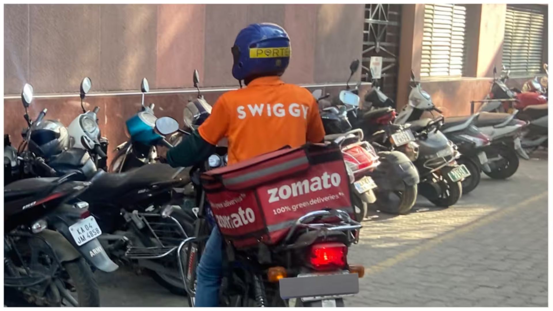 Viral Post Claims Swiggy Charges Delivery Agents For Bag,T-Shirt, Netizens React