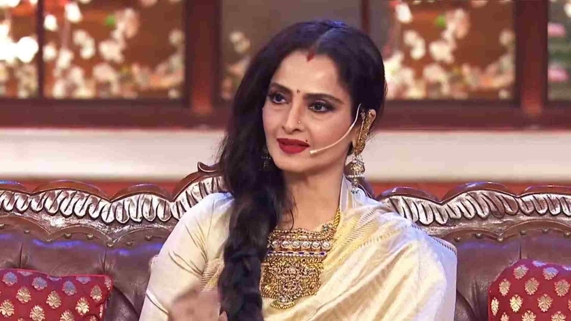 Rekha Opens Up About Her Admiration For  Her “Favourite Person” In Rediscovered Entry