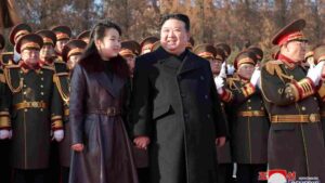 North Korean Leader Kim Jong Un Grooms Teenage Daughter For Succession