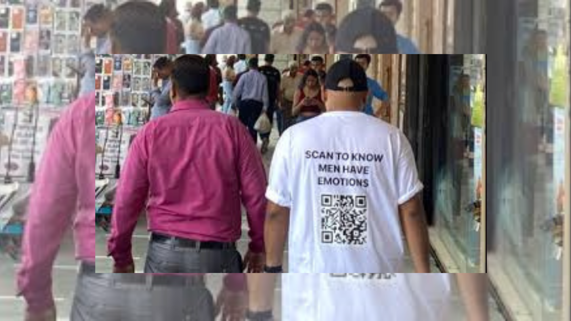 Man Uses QR Code T-Shirt To Fundraise For Ghaziabad Barber’s New Phone